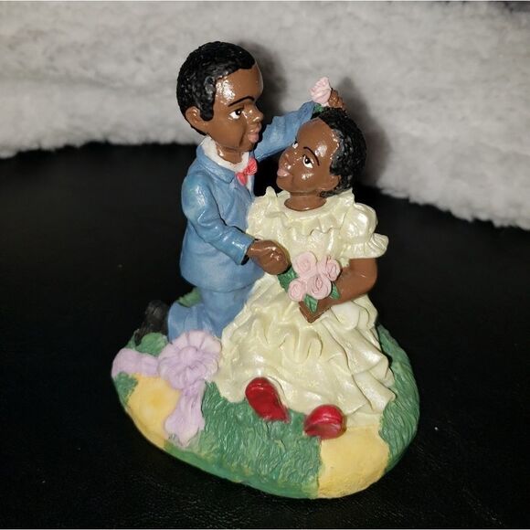 African American Figurine - Picture 6 of 8